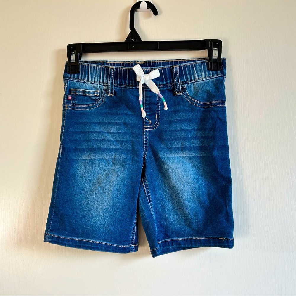 Kids Blue Malibu shorts with colorful details on fake drawstraings